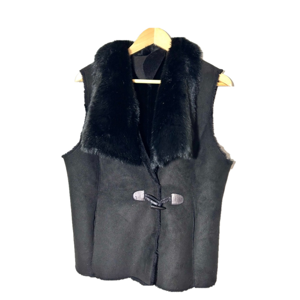 Black shearling vest faux fur suede leather zozo size large 2 button
